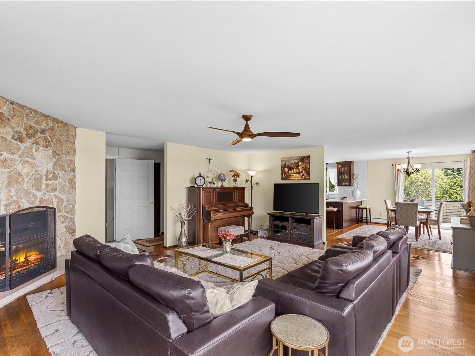 1401 Southwest 137th Street Burien, WA 98166 - Photo 11 of 40