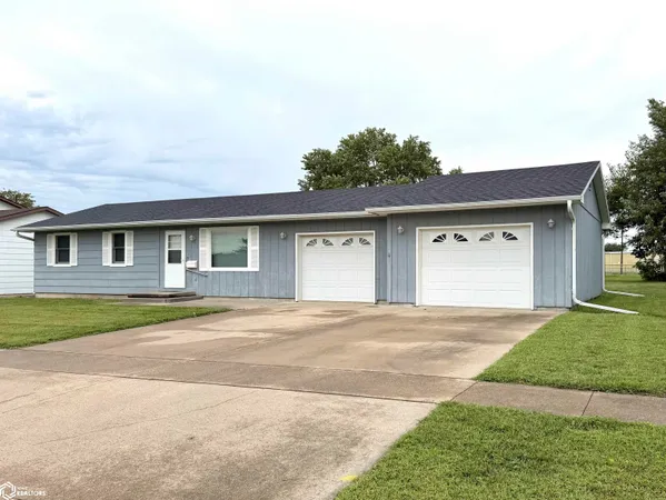 $168,500 | 1223 Roland Avenue, Chariton, IA 50049