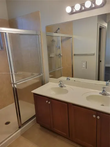 $2,550 | 2851 Prospect Road, Unit 405, Tamarac, FL 33309