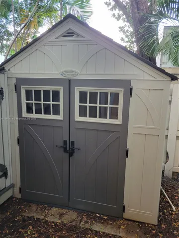 $2,550 | 2851 Prospect Road, Unit 405, Tamarac, FL 33309