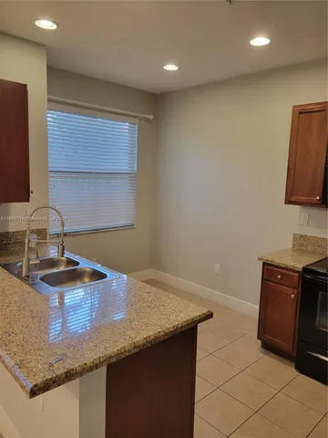 $2,550 | 2851 Prospect Road, Unit 405, Tamarac, FL 33309