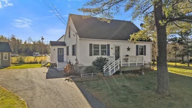 $349,999 | 7 Cherry Lane, Bangor, ME 04401