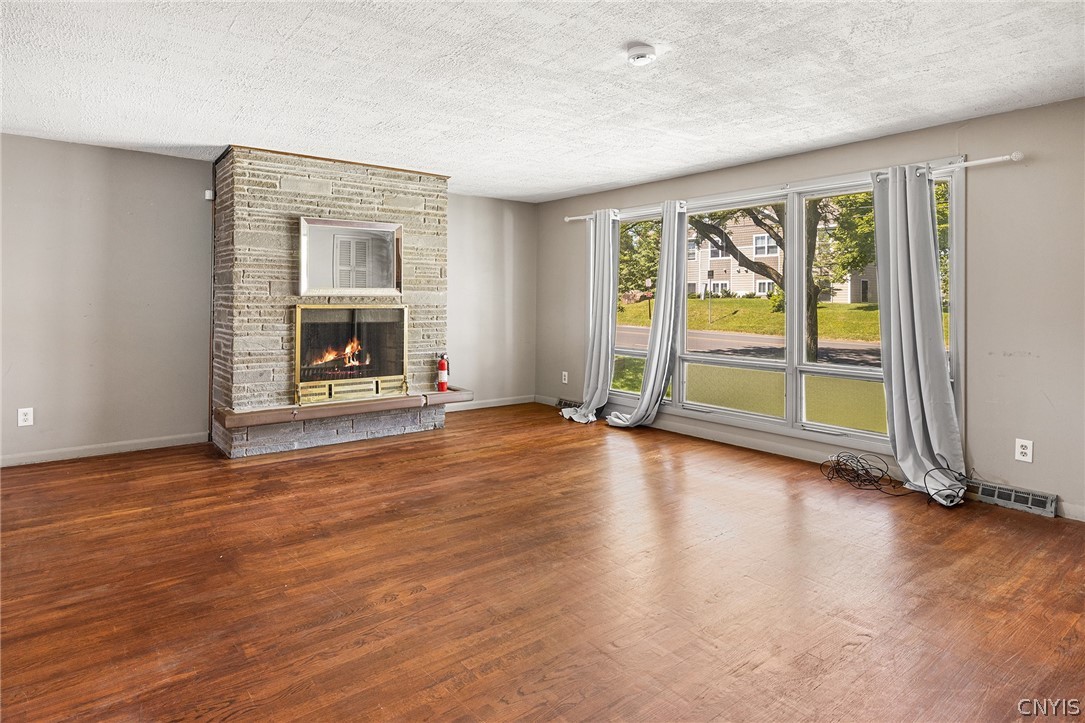 1500 Salt Springs Road Syracuse, NY 13214 - Photo 4 of 25
