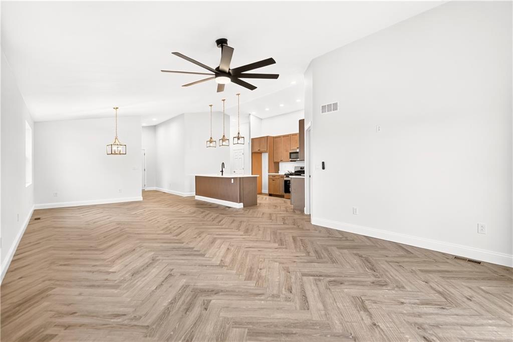 213 Reed Avenue Houston, PA 15342 - Photo 13 of 39