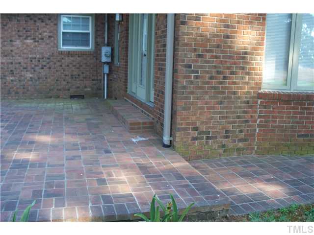 369 Sadler Road Dunn, NC 28334 - Photo 4 of 23 Gallery Image 4