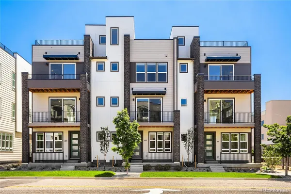 $579,900 | 9200 East 47th Avenue, Unit 102, Denver, CO 80238