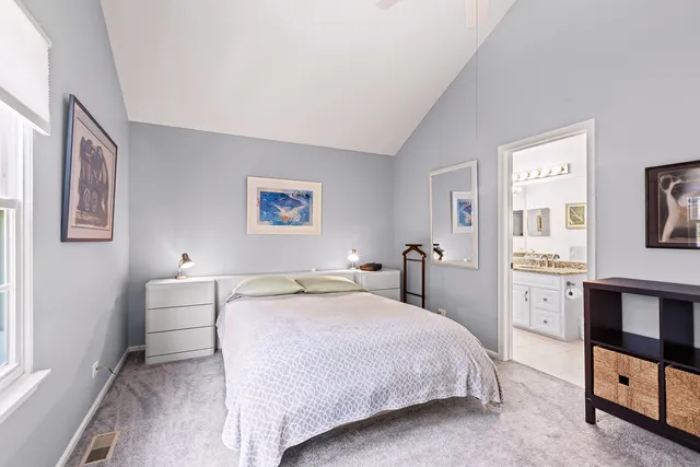 $459,900 | 461 Newberry Court, Lake Zurich, IL 60047