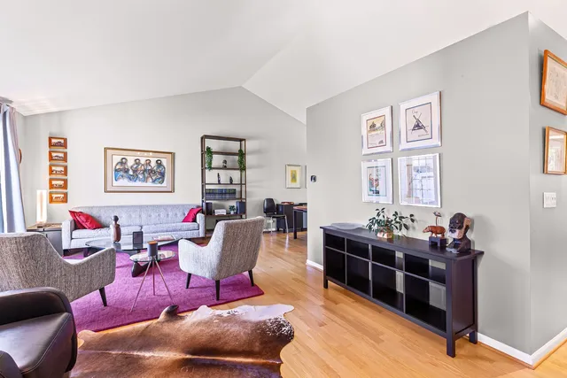 $459,900 | 461 Newberry Court, Lake Zurich, IL 60047