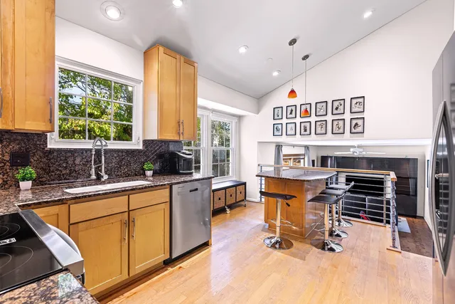 $459,900 | 461 Newberry Court, Lake Zurich, IL 60047