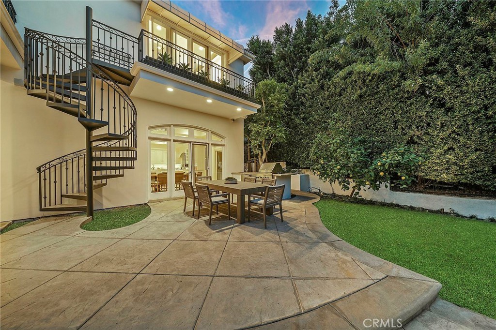 11709 Wetherby Lane Los Angeles, CA 90077 - Photo 39 of 47