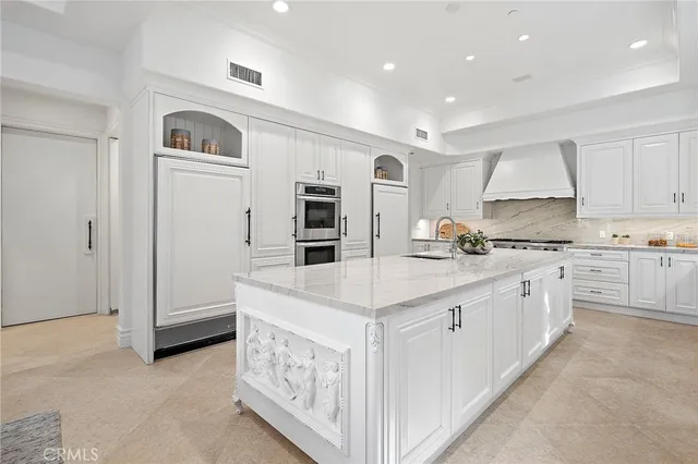 $8,299,000 | 11709 Wetherby Lane, Los Angeles, CA 90077