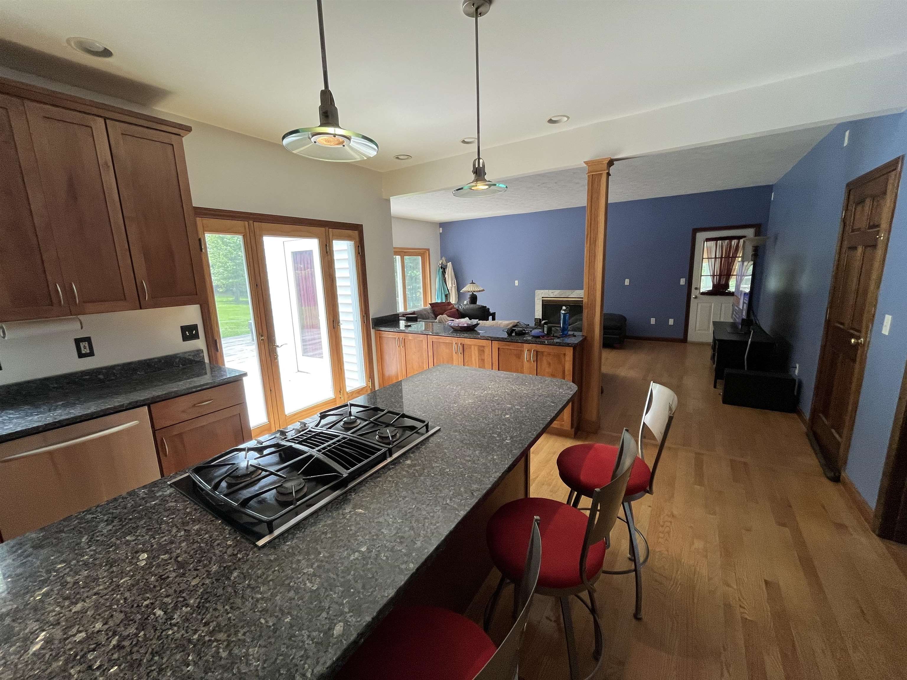 4 Stable Road Nashua, NH 03062 - Photo 5 of 25