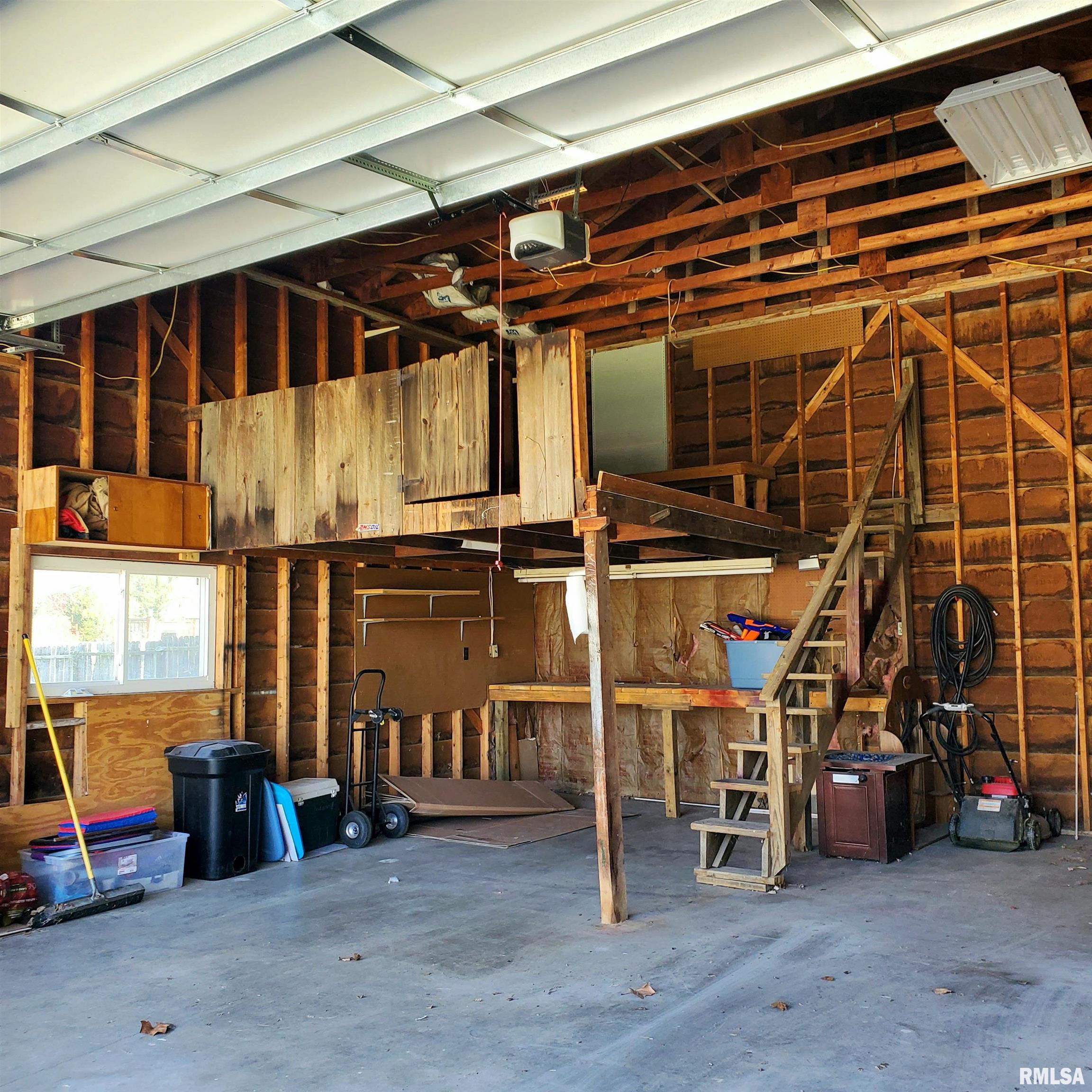 2510 Turner Road Quincy, IL 62301 - Photo 4 of 25 Gallery Image 4