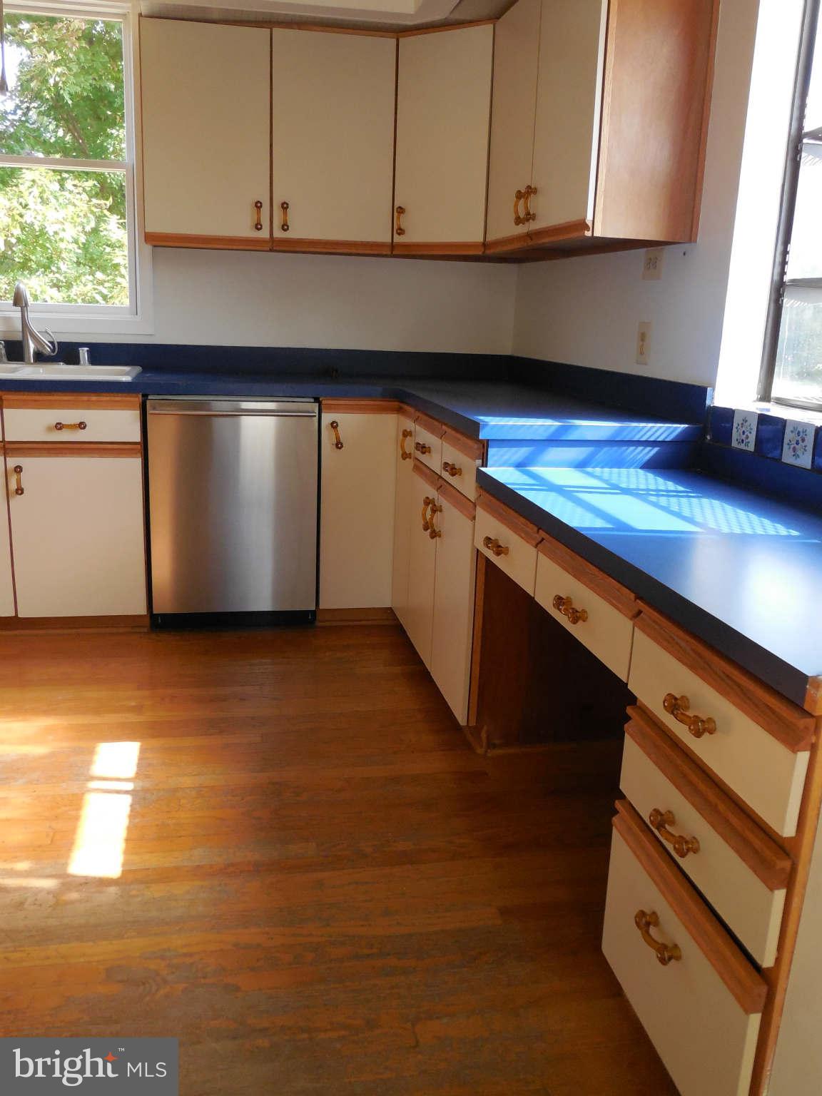 4415 Linthicum Road Dayton, MD 21036 - Photo 15 of 26 Kitchen