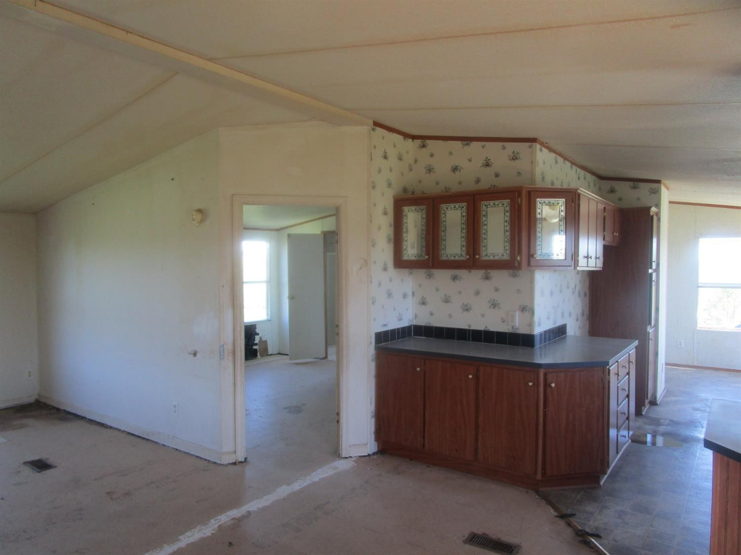 2969 Kennedy Bridge Road Lancaster, KY 40444 - Photo 6 of 24 Listing Photo