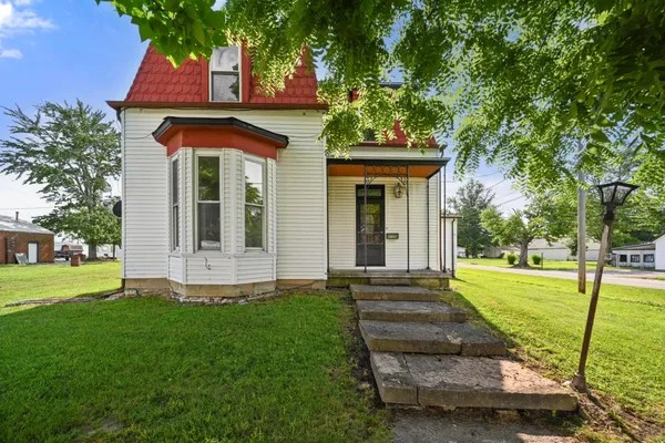 $169,900 | 105 South Sycamore Street, Osgood, IN 47037