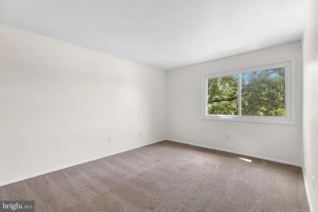 $1,900 | 8001 Chanute Place, Unit 15, Falls Church, VA 22042