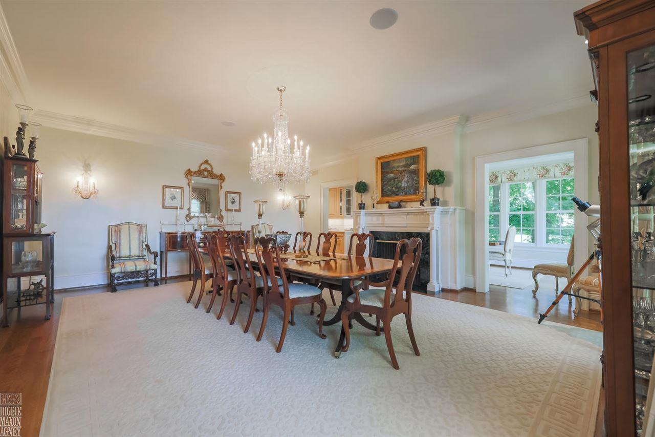 625 Lake Shore Road Grosse Pointe, MI 48236 - Photo 13 of 59