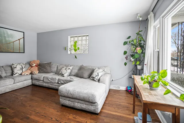 $309,000 | 1525 South 58th Avenue, Cicero, IL 60804