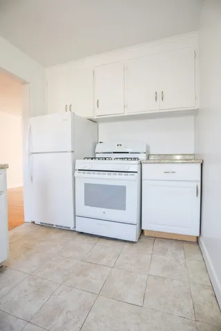 $1,650 | 1217 Harvard Terrace, Unit 2, Evanston, IL 60202