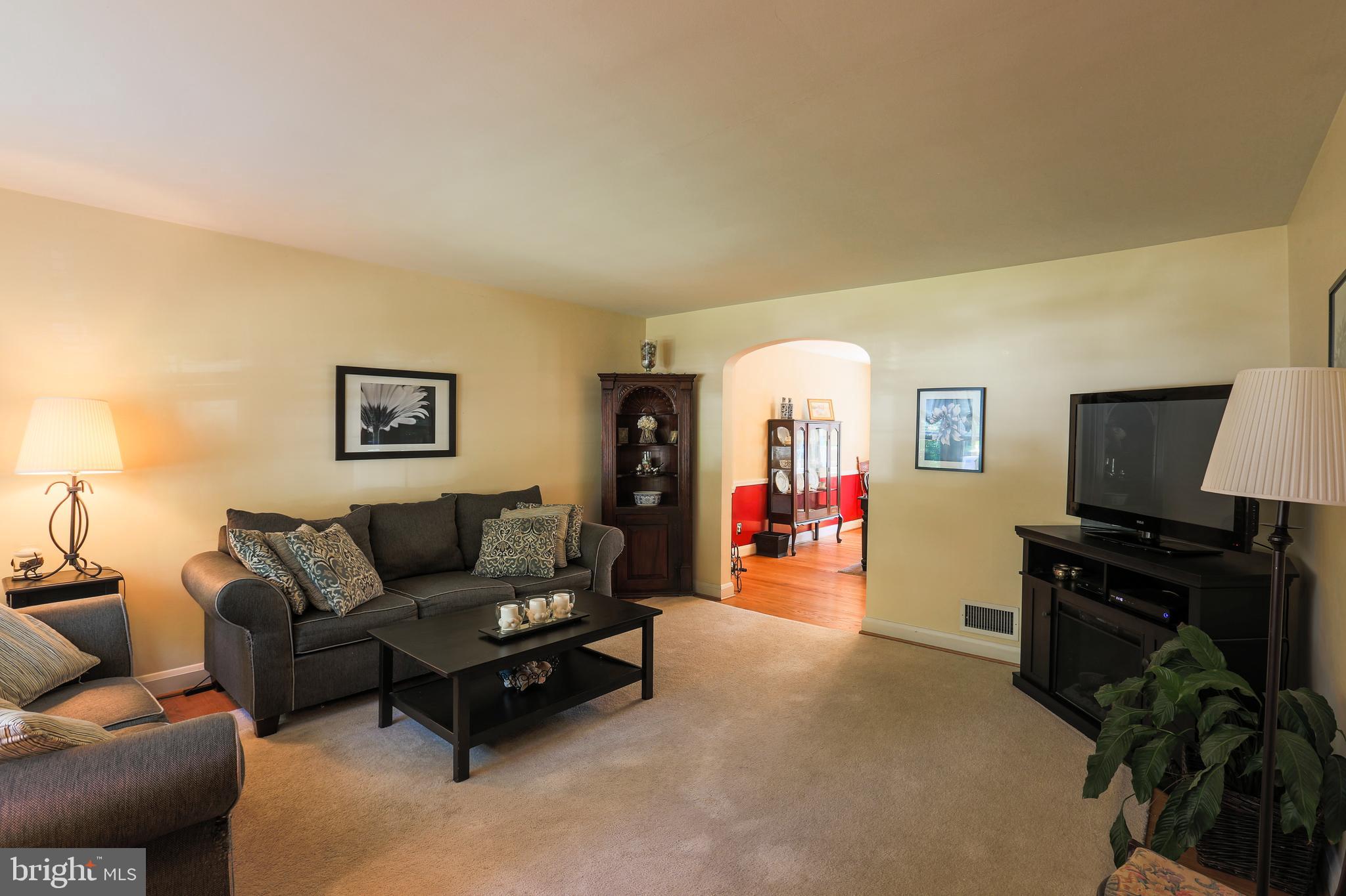 7117 Heathfield Road Baltimore, MD 21212 - Photo 7 of 48