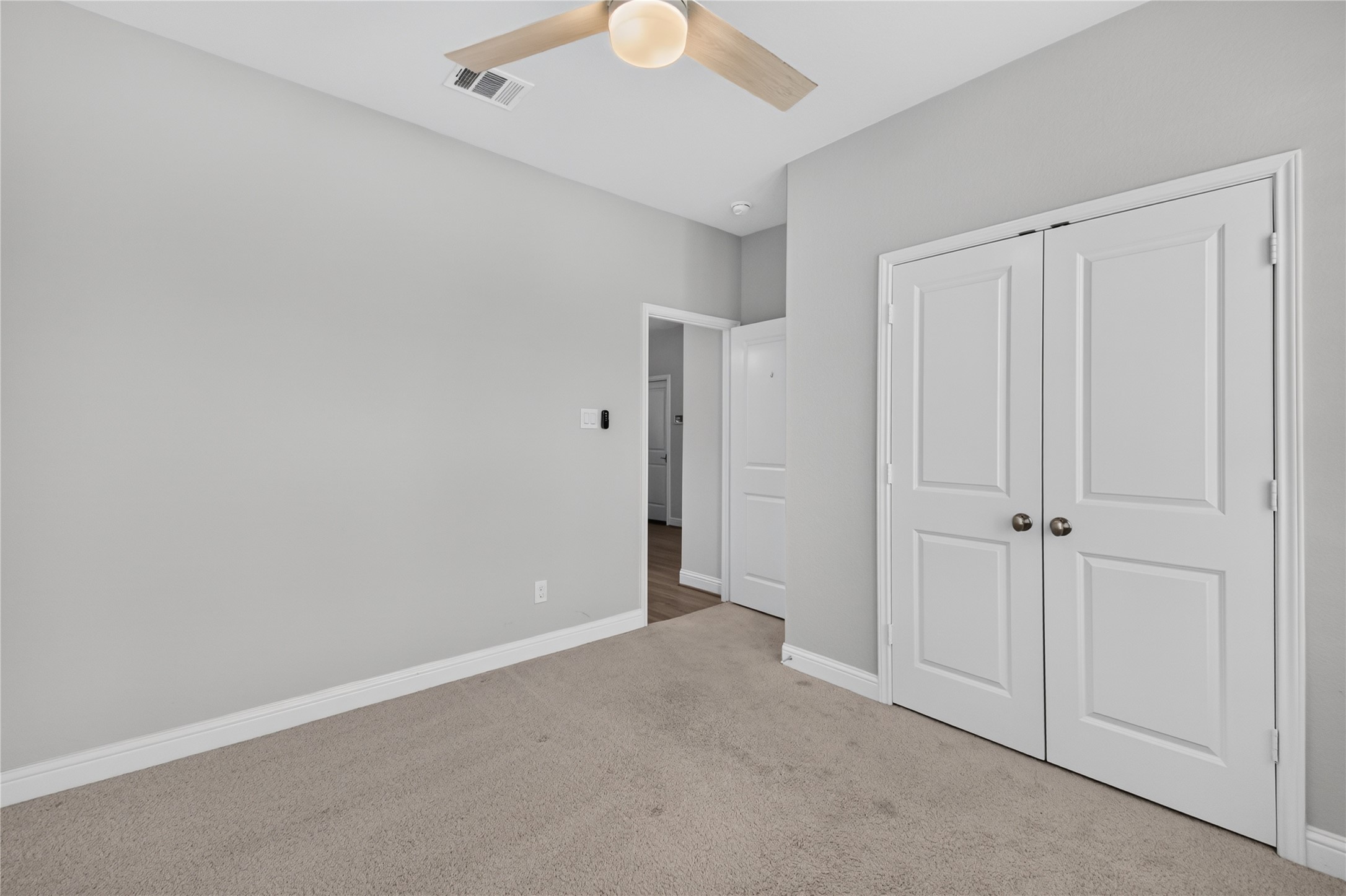 2524 Hagerman Road Conroe, TX 77384 - Photo 11 of 47