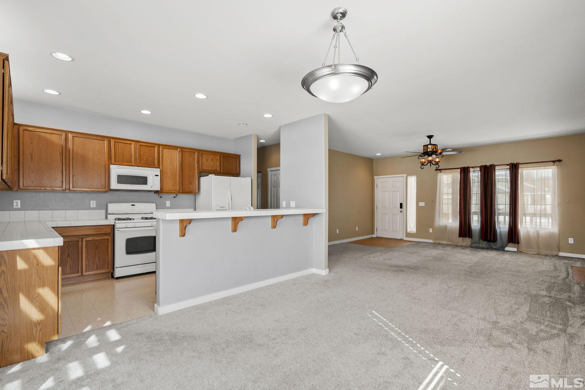 7649 Crest Bluff Drive Reno, NV 89506 - Photo 6 of 22 Photo 6