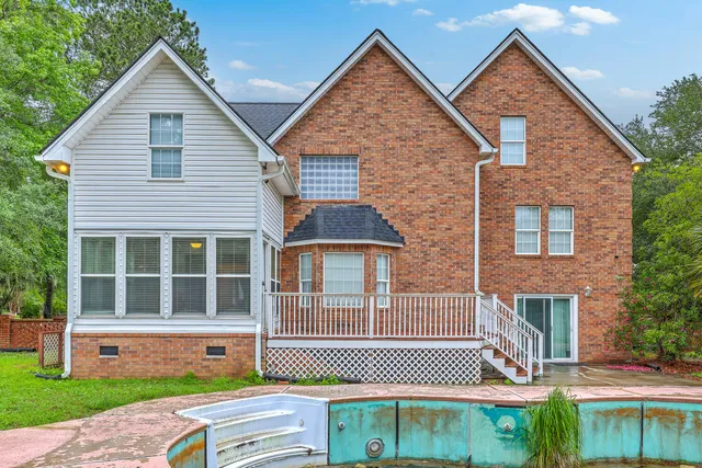 $605,000 | 125 Eston Drive, Goose Creek, SC 29445