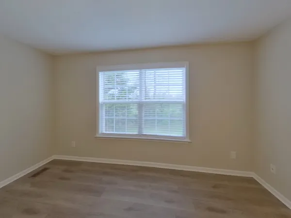 $1,749 | 1940 Littleton Court, Columbia, TN 38401