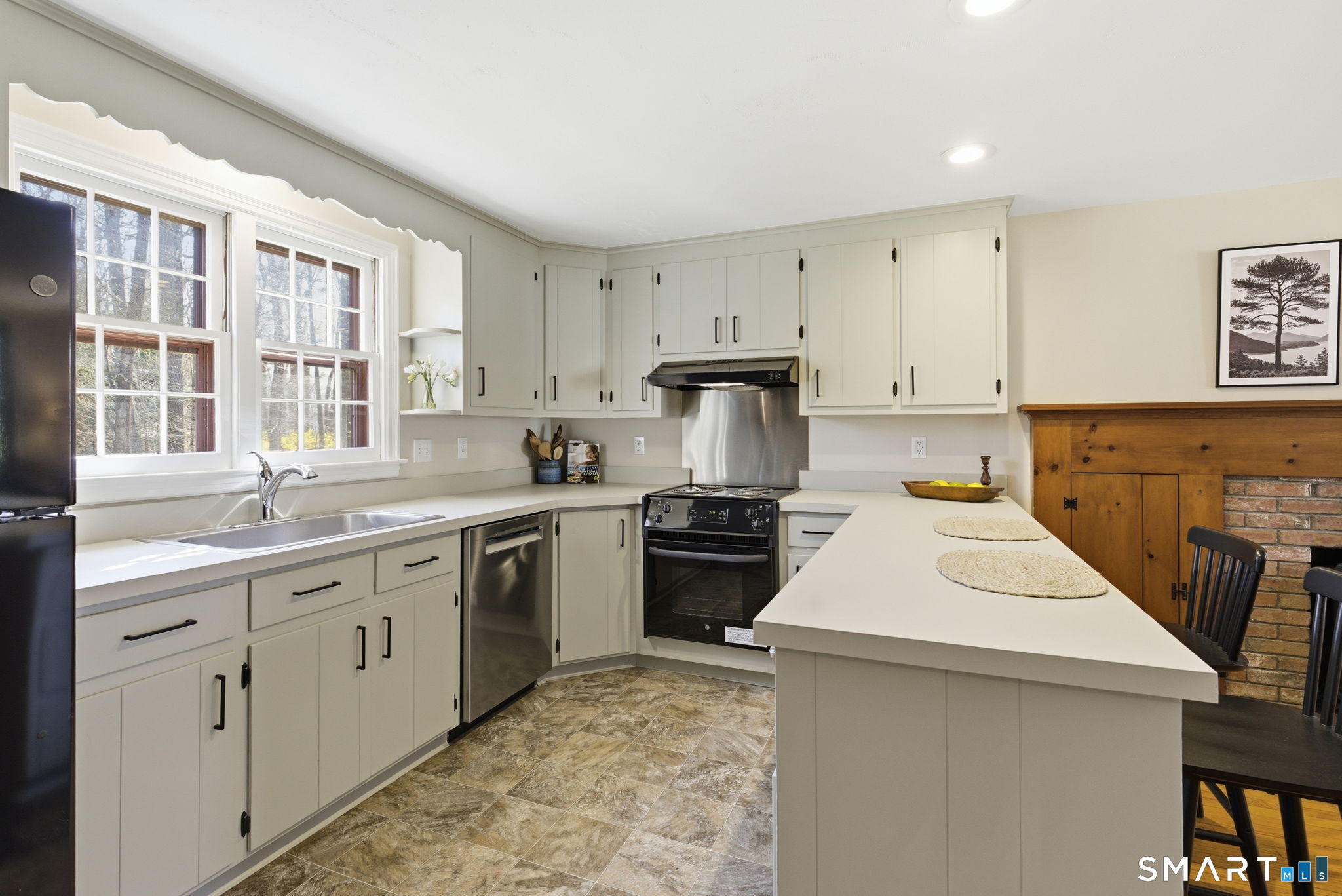 42 Timber Trail Manchester, CT 06040 - Photo 9 of 36