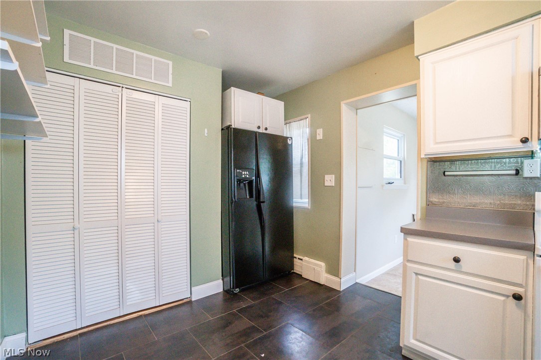 6822 Franke Road Middleburg Heights, OH 44130 - Photo 11 of 33