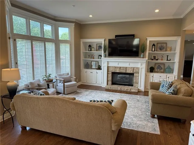 $939,900 | 15457 Iron Horse Circle, Leawood, KS 66224