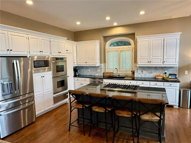 $939,900 | 15457 Iron Horse Circle, Leawood, KS 66224