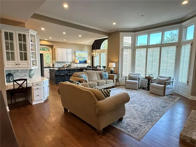 $939,900 | 15457 Iron Horse Circle, Leawood, KS 66224