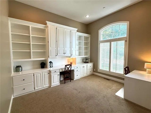 $939,900 | 15457 Iron Horse Circle, Leawood, KS 66224