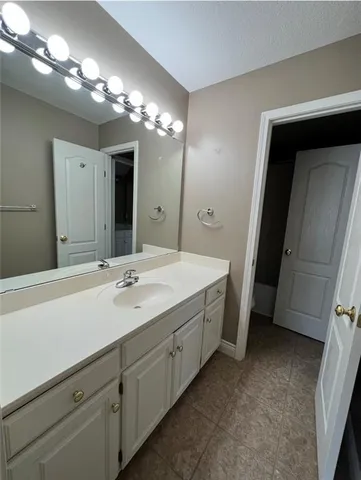 $939,900 | 15457 Iron Horse Circle, Leawood, KS 66224