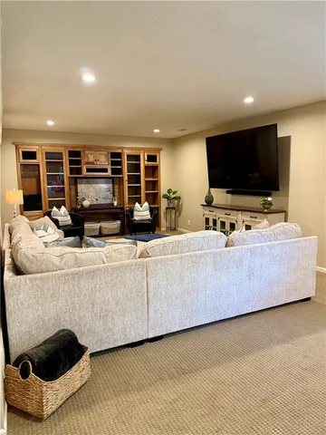 $939,900 | 15457 Iron Horse Circle, Leawood, KS 66224