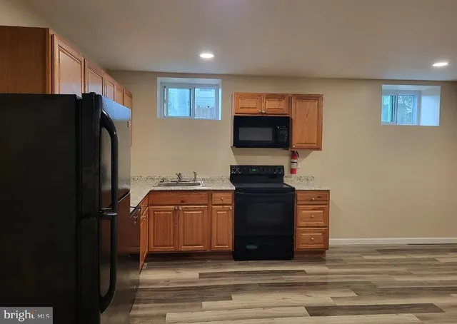 $1,300 | 558 East Lincoln Highway, Coatesville, PA 19320