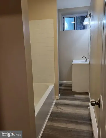 $1,300 | 558 East Lincoln Highway, Coatesville, PA 19320