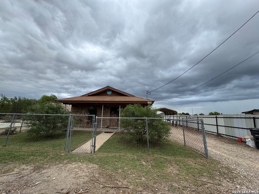 106 Los Sauces Road Eagle Pass, TX 78852 - Photo 2 of 42