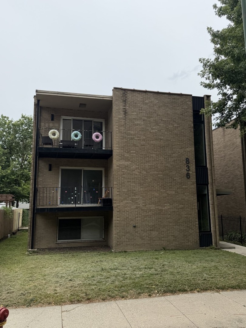 836 South Morgan Street Chicago, IL 60607 - Photo 4 of 18 Gallery Image 4