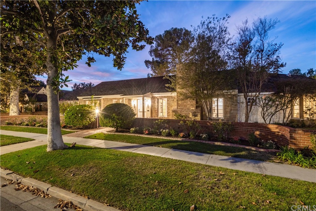 4255 Chestnut Avenue Long Beach, CA 90807 - Photo 2 of 48