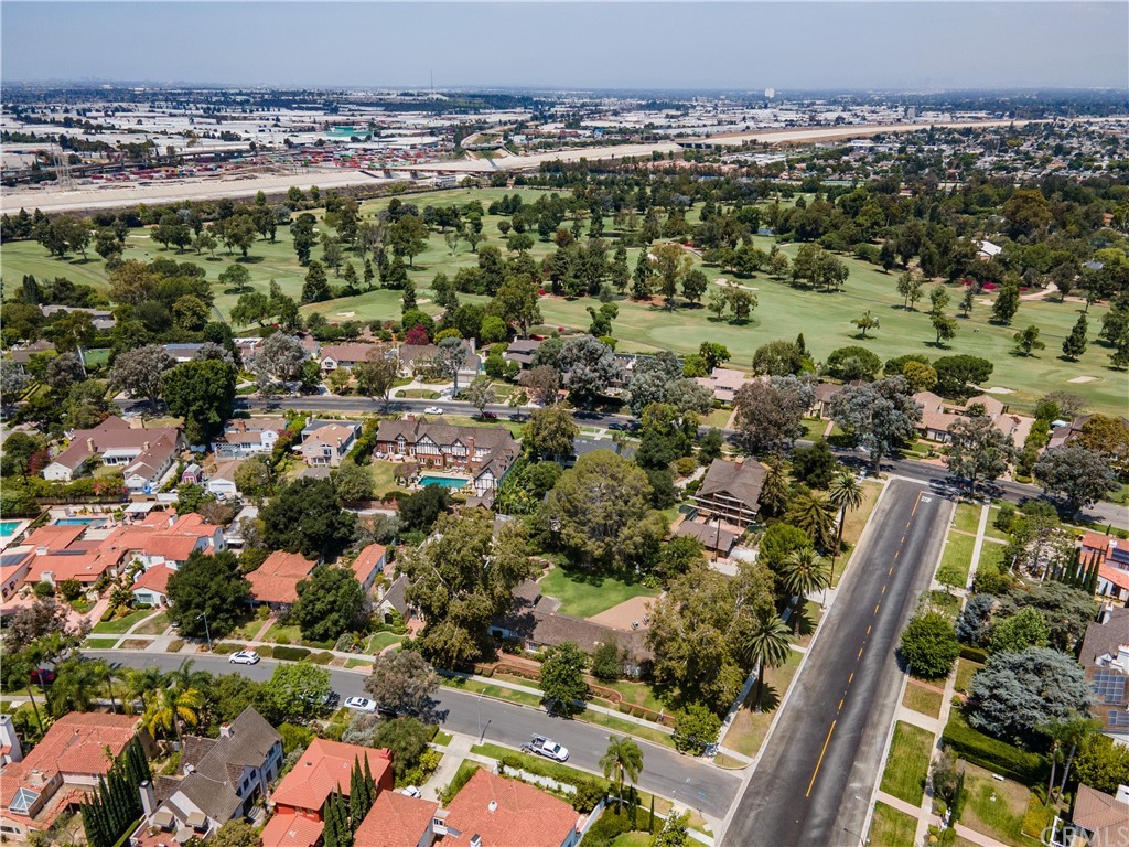 4255 Chestnut Avenue Long Beach, CA 90807 - Photo 46 of 48 a view of a city