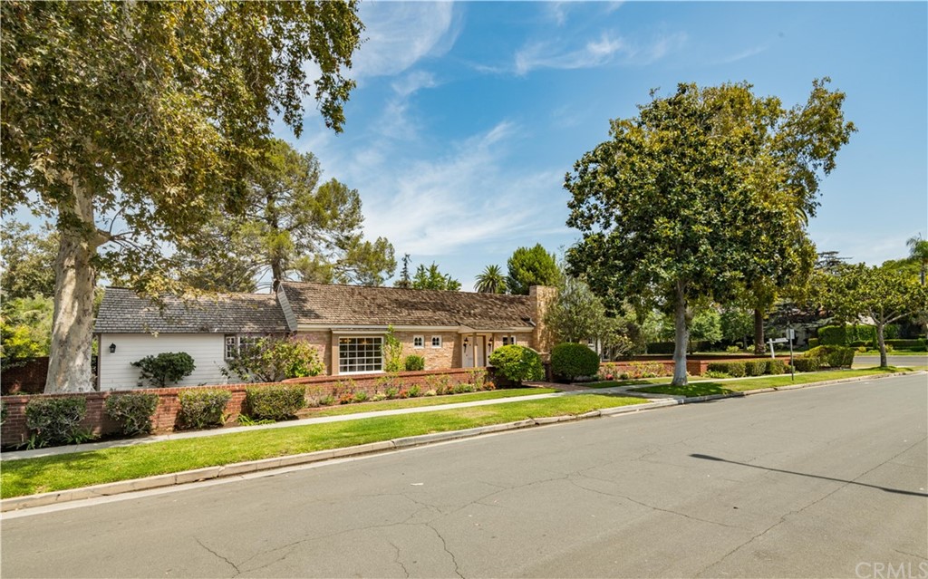 4255 Chestnut Avenue Long Beach, CA 90807 - Photo 48 of 48 a view of green field with house in the background