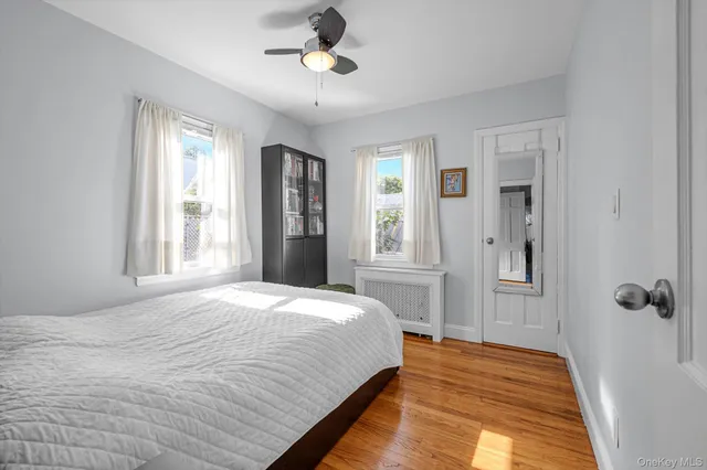 $899,888 | 5 Avon Road, New Hyde Park, NY 11040