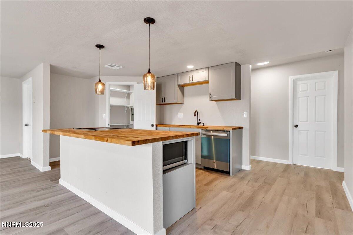 1324 Limestone Road Topaz Ranch Estates, NV 89444 - Photo 9 of 37 18-Photo17