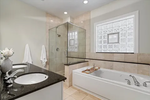 $630,000 | 1363 North Mohawk Street, Unit 1, Chicago, IL 60610