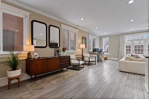 $630,000 | 1363 North Mohawk Street, Unit 1, Chicago, IL 60610