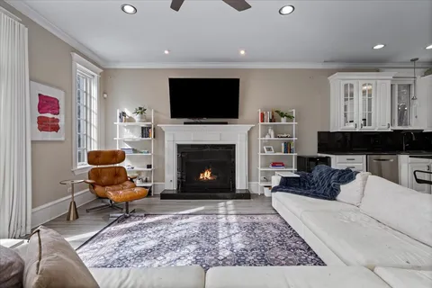 $630,000 | 1363 North Mohawk Street, Unit 1, Chicago, IL 60610