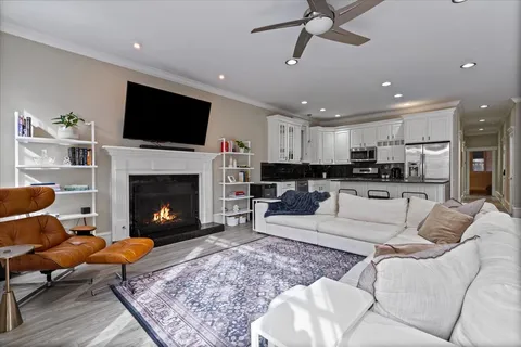 $630,000 | 1363 North Mohawk Street, Unit 1, Chicago, IL 60610